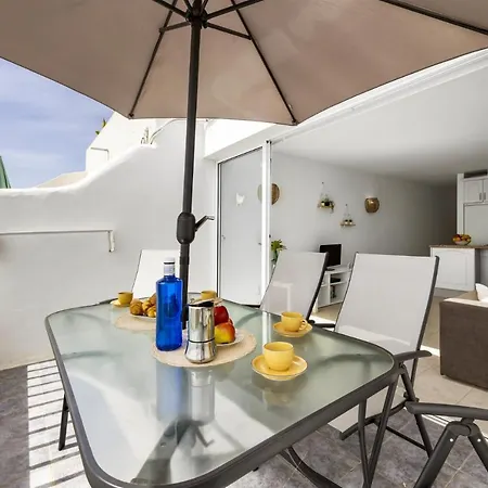 Ocean View アパート ティアス